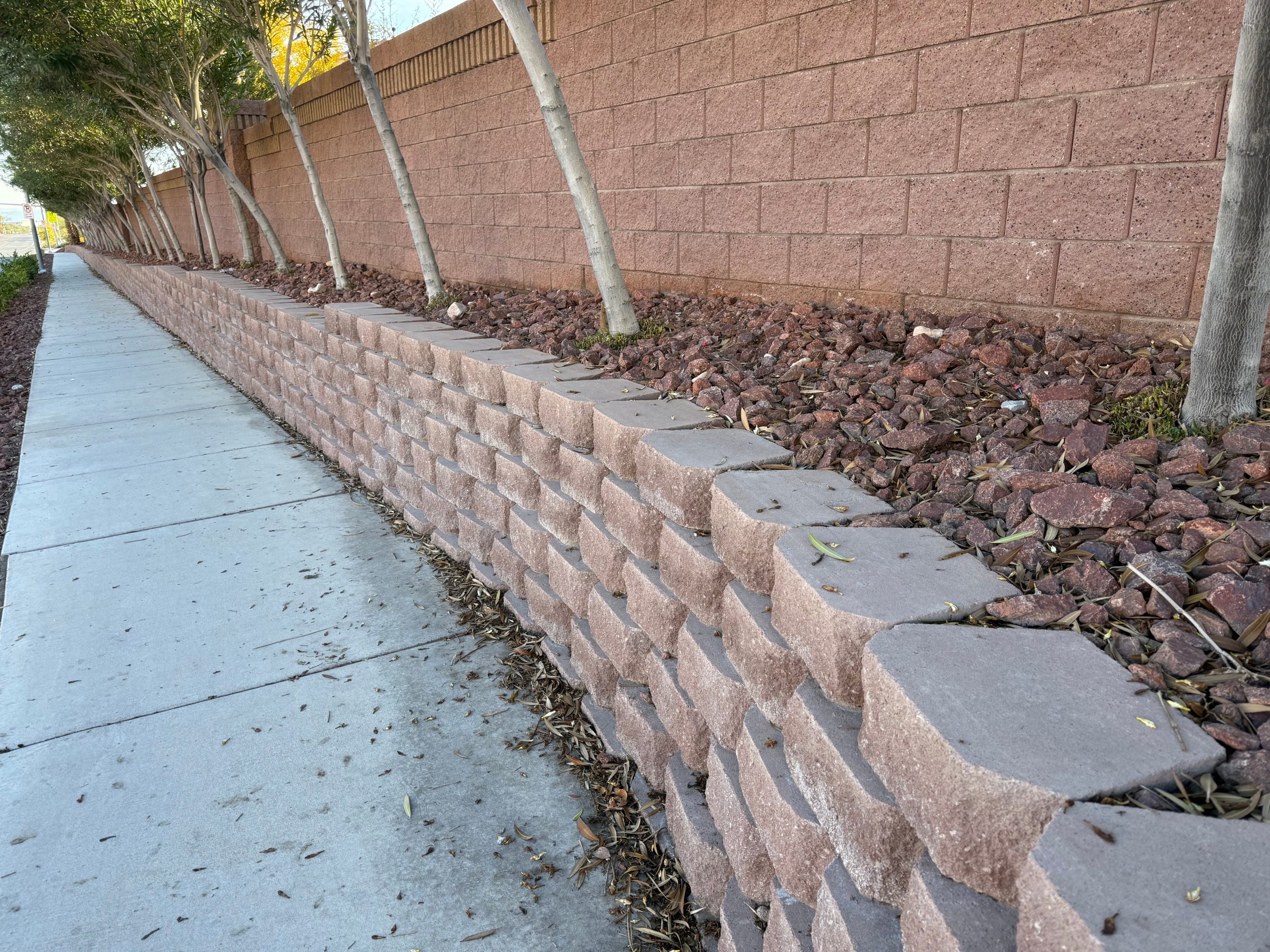 retaining wall constructor
